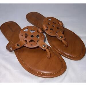 Pierre Dumas Sandals Flats Size 10 Brown Logo Thong Casual Beach Resort Vacation